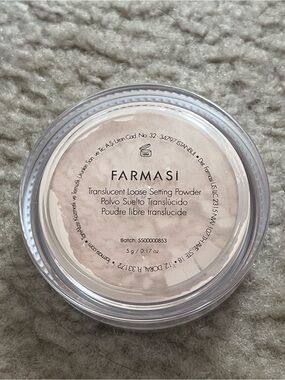 Farmasi Translucent Loose Setting Powder